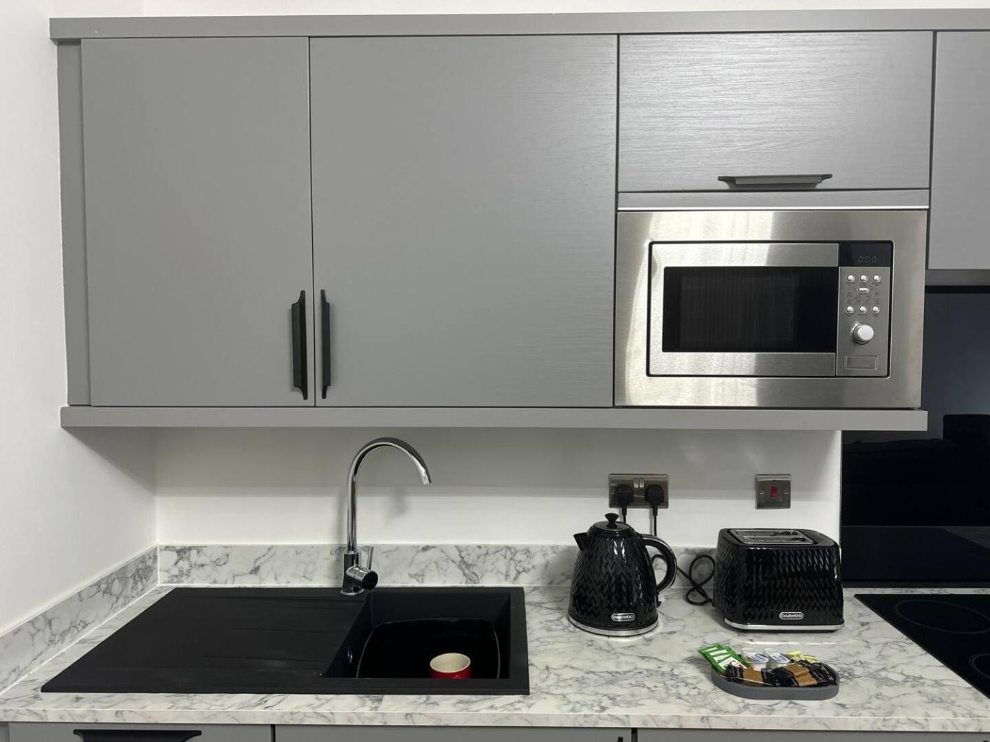 Apartment 38 Everton Road Free Onsite Parking