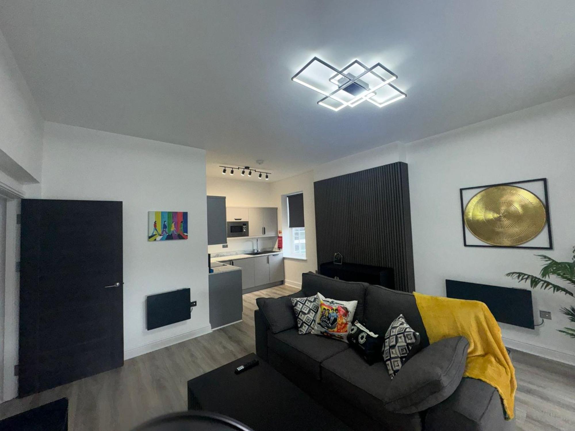 38 Everton Road Free Onsite Parking
