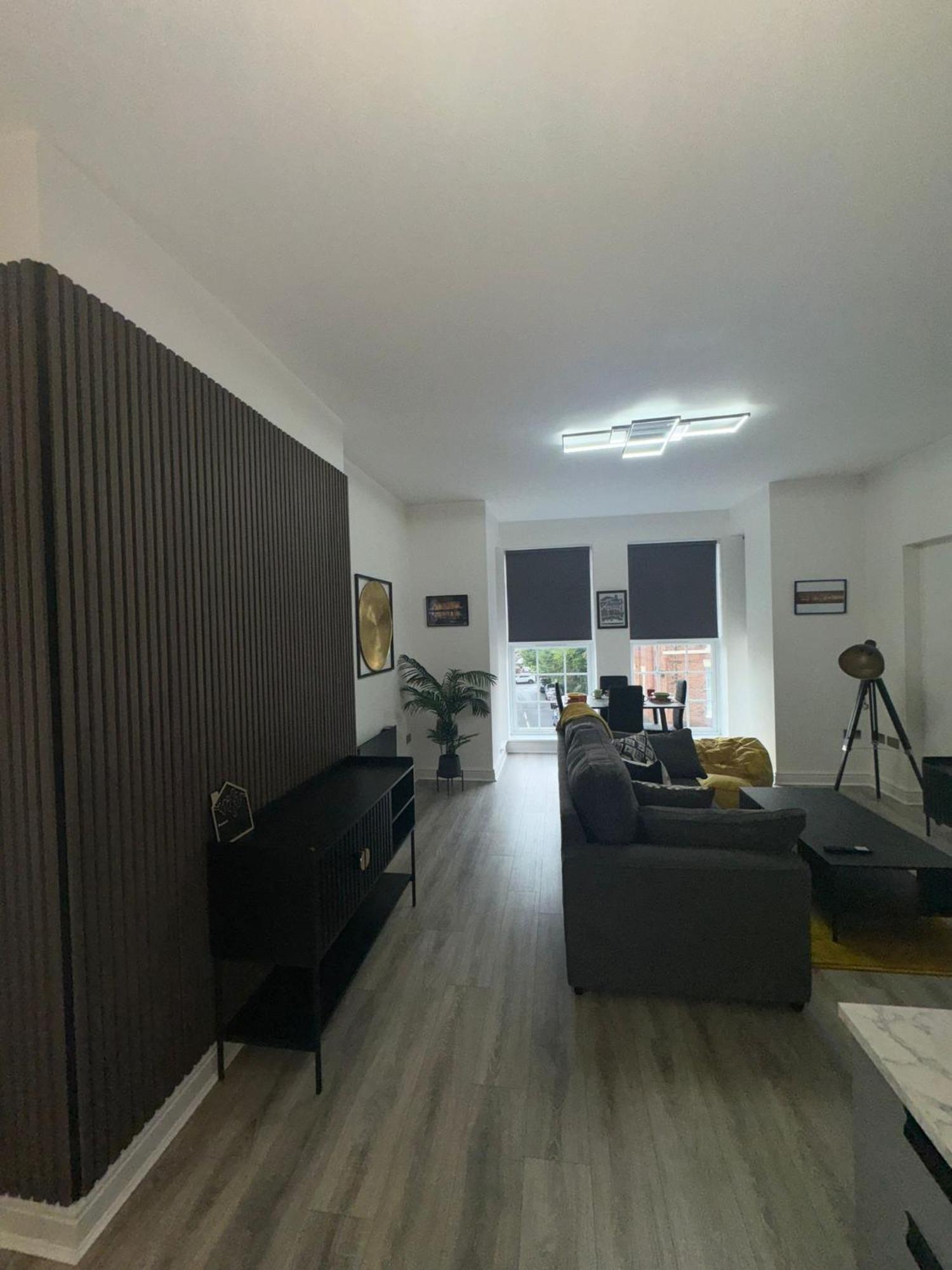 38 Everton Road Free Onsite Parking *