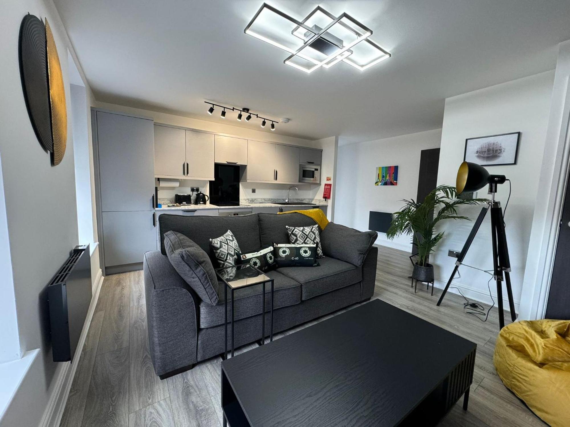 38 Everton Road Free Onsite Parking