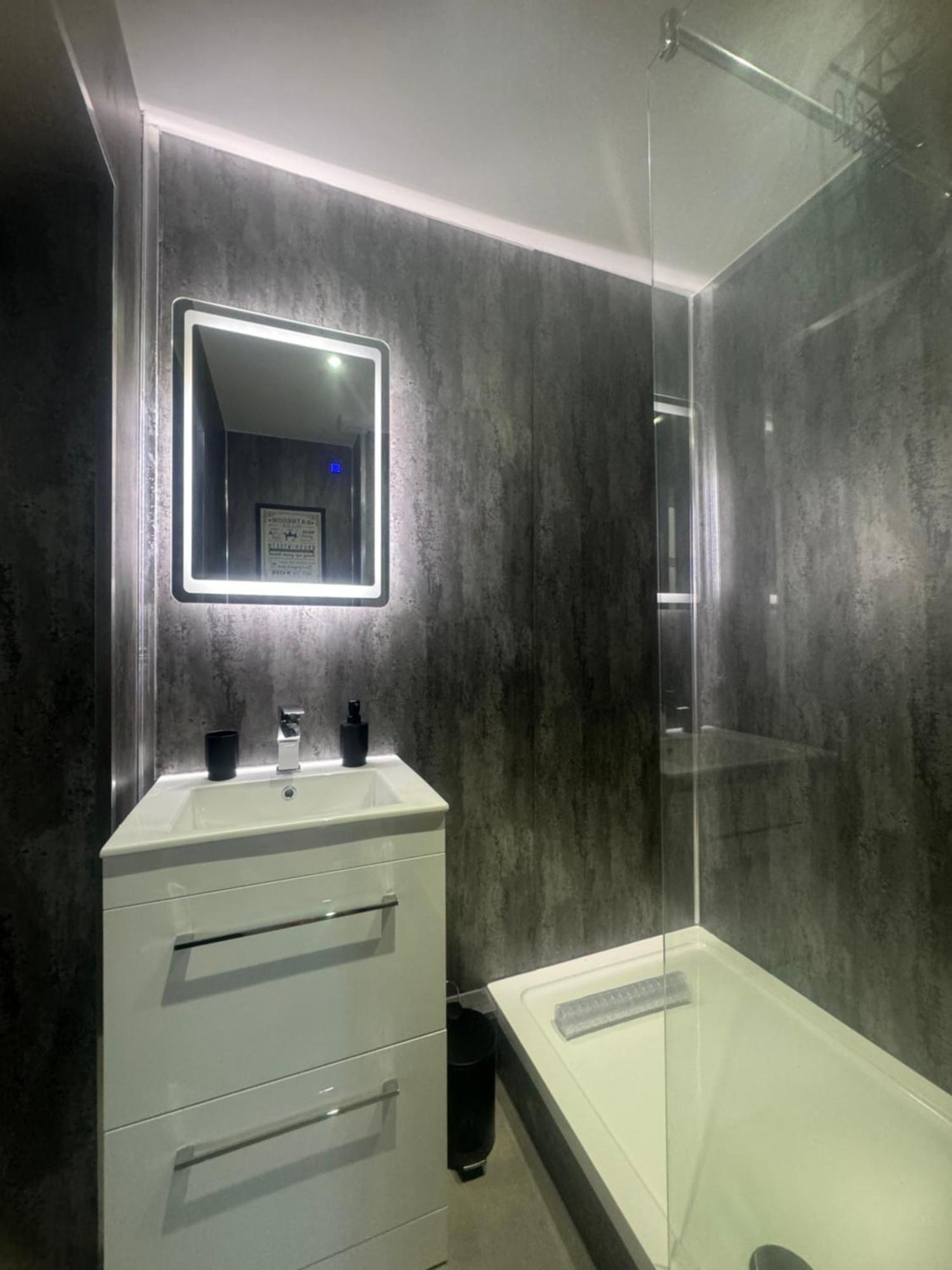 Apartment 38 Everton Road Free Onsite Parking