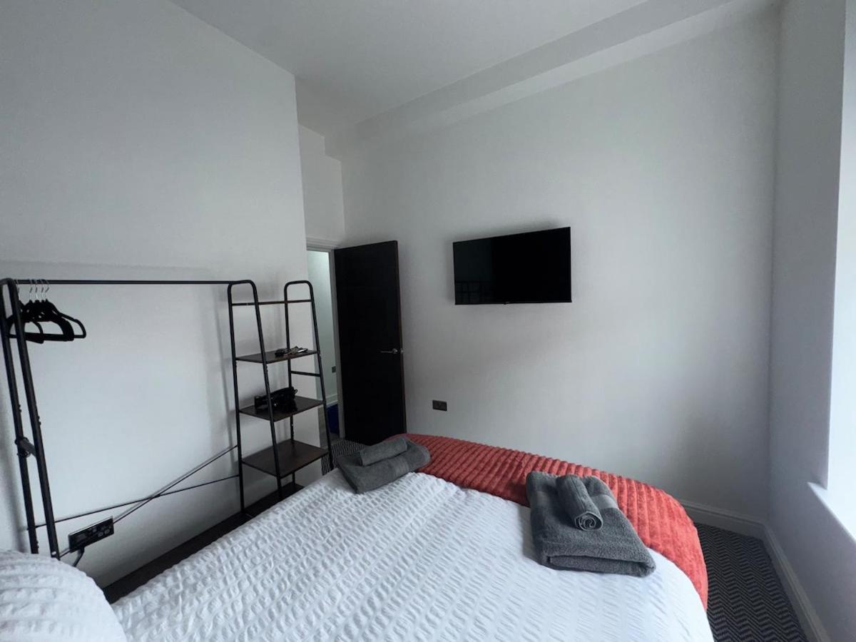 38 Everton Road Free Onsite Parking Apartment *