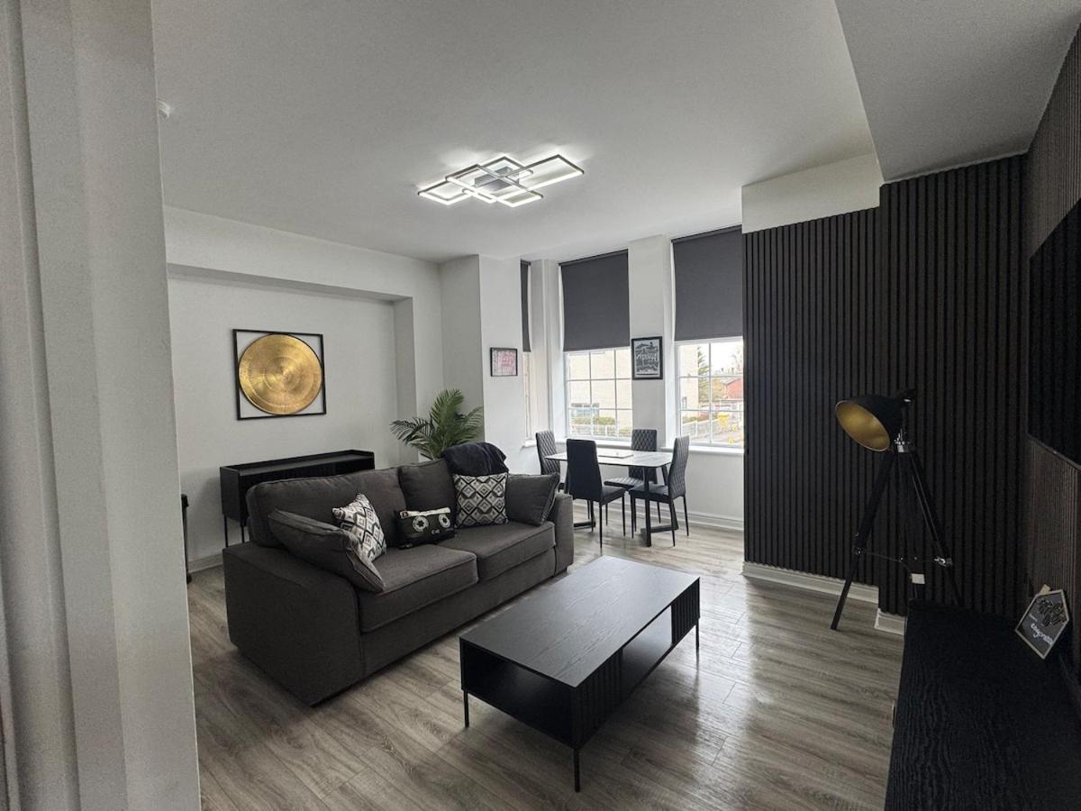 38 Everton Road Free Onsite Parking
