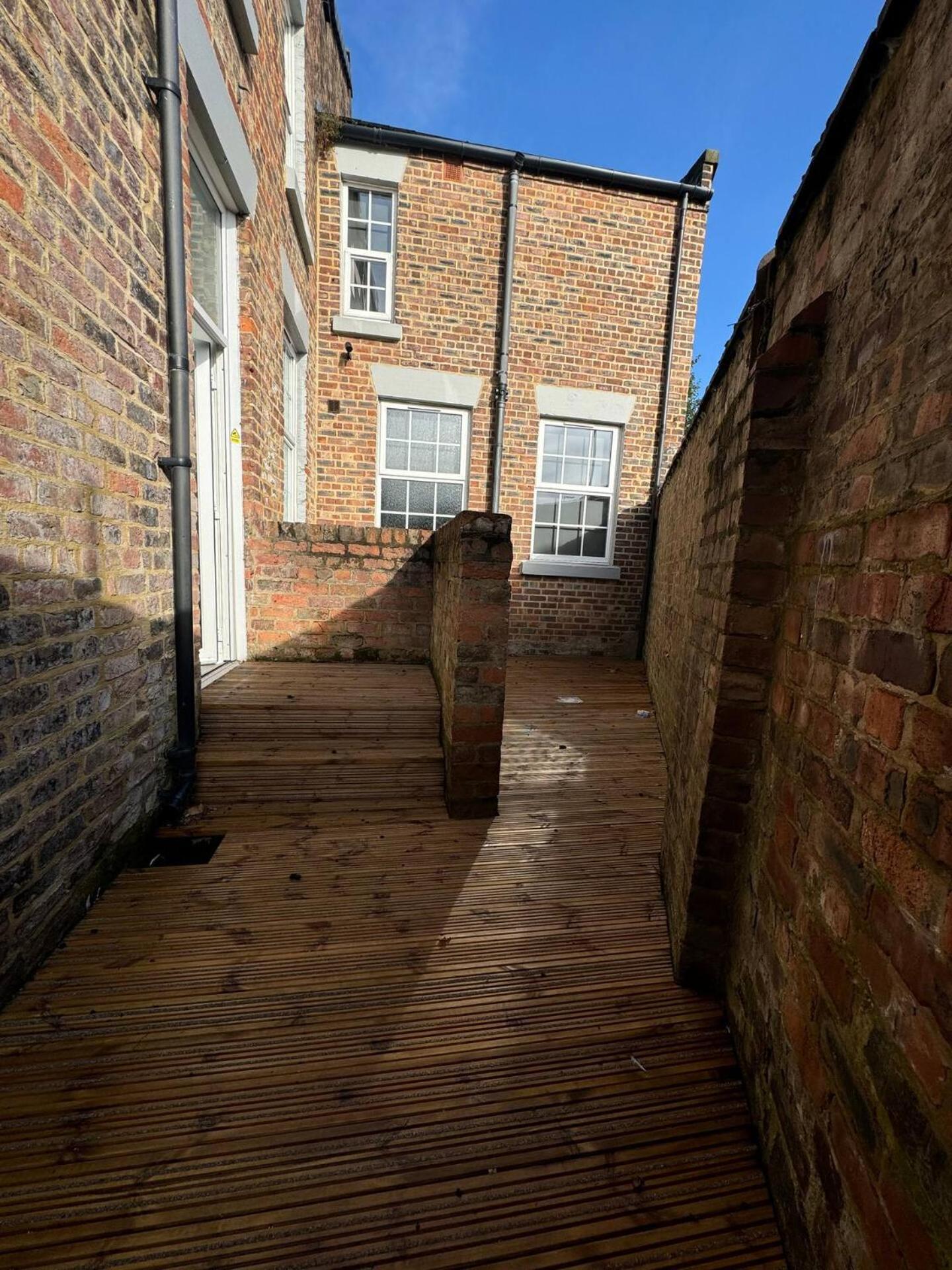 38 Everton Road Free Onsite Parking Apartment *