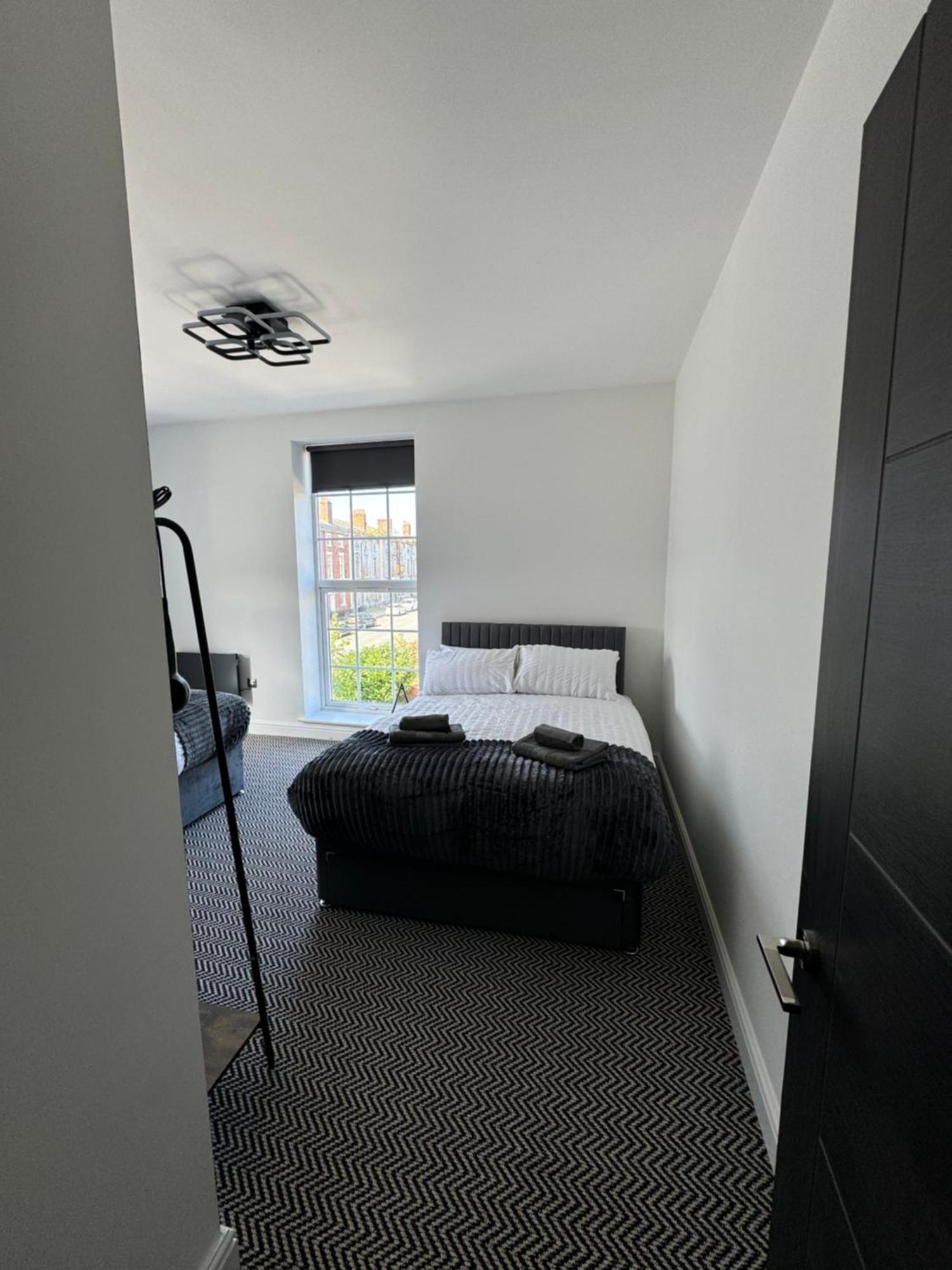 38 Everton Road Free Onsite Parking Apartment
